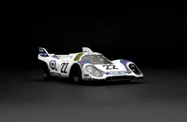 ポルシェ 917 KH - 1971 年ル・マン優勝車 - マルティーニ カラーリング - レース風化 – Amalgam Collection