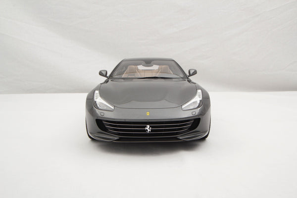 Ferrari Ferrari GTC4Lusso 1:18 scale model Man