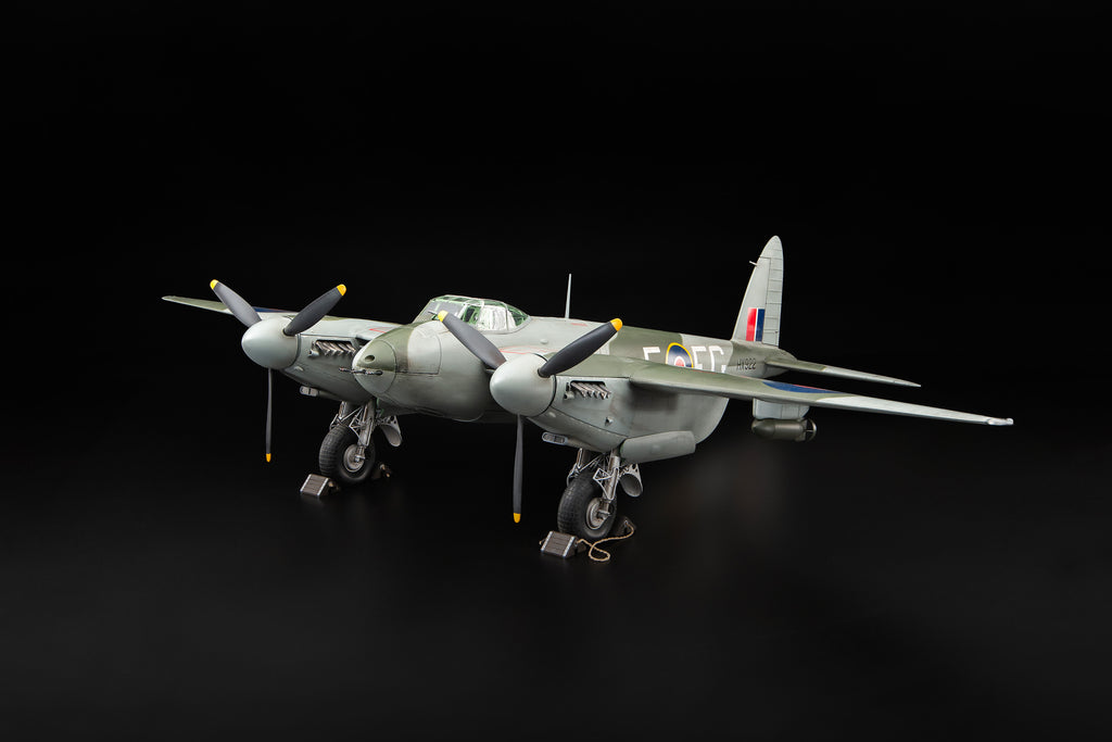 DH.98 モスキートを公開