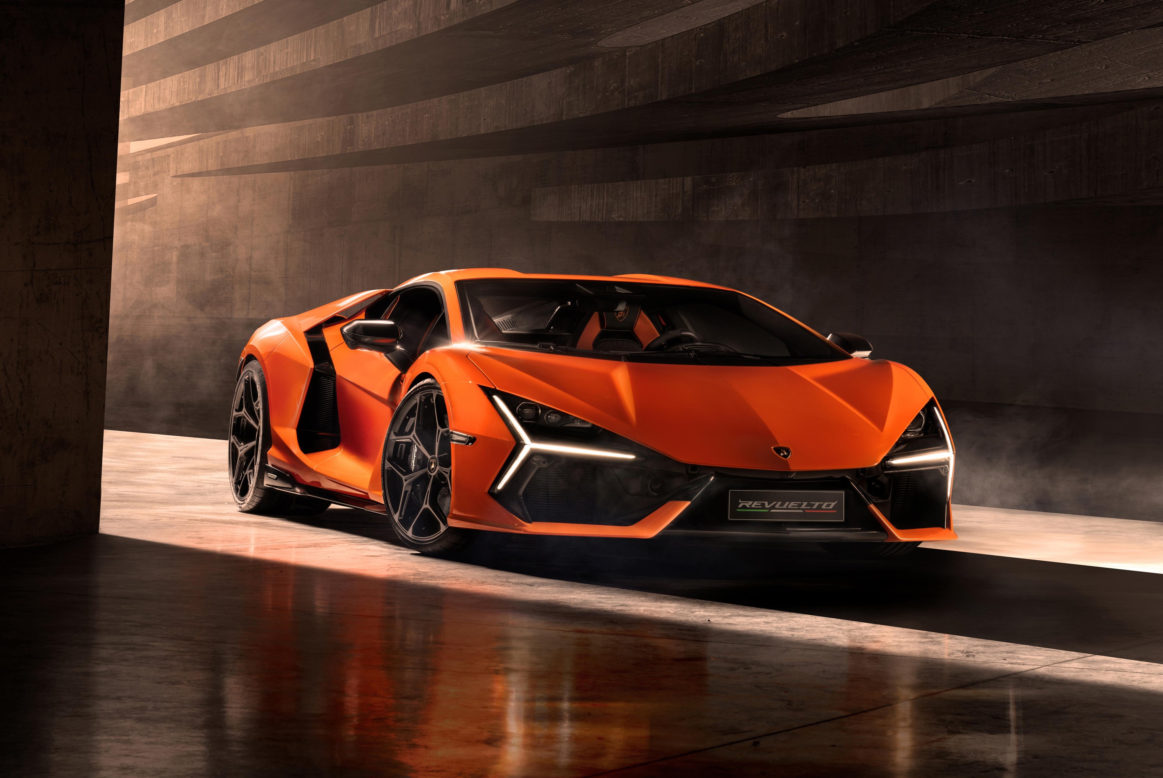 Lamborghini Revuelto – Amalgam Collection