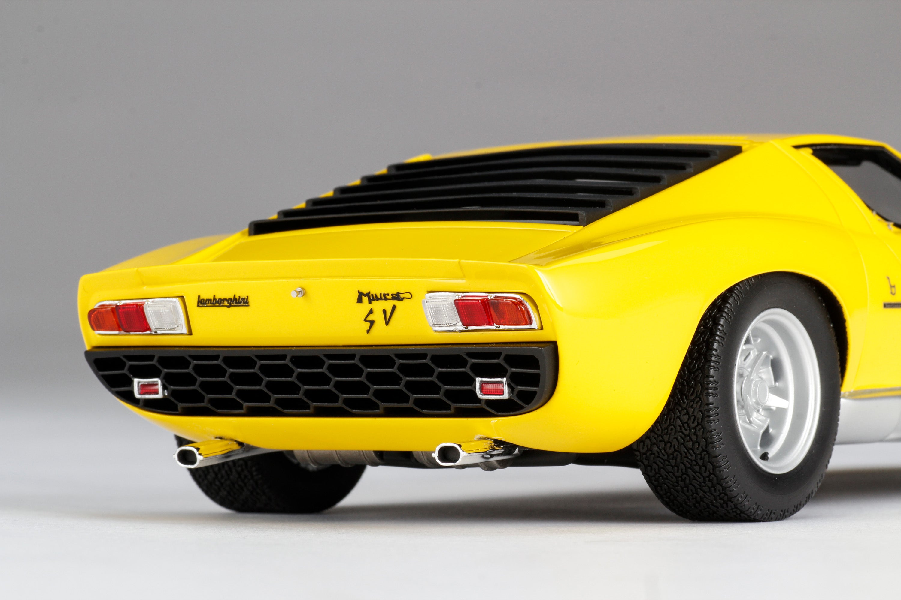 Lamborghini Miura P400 SV – Amalgam Collection