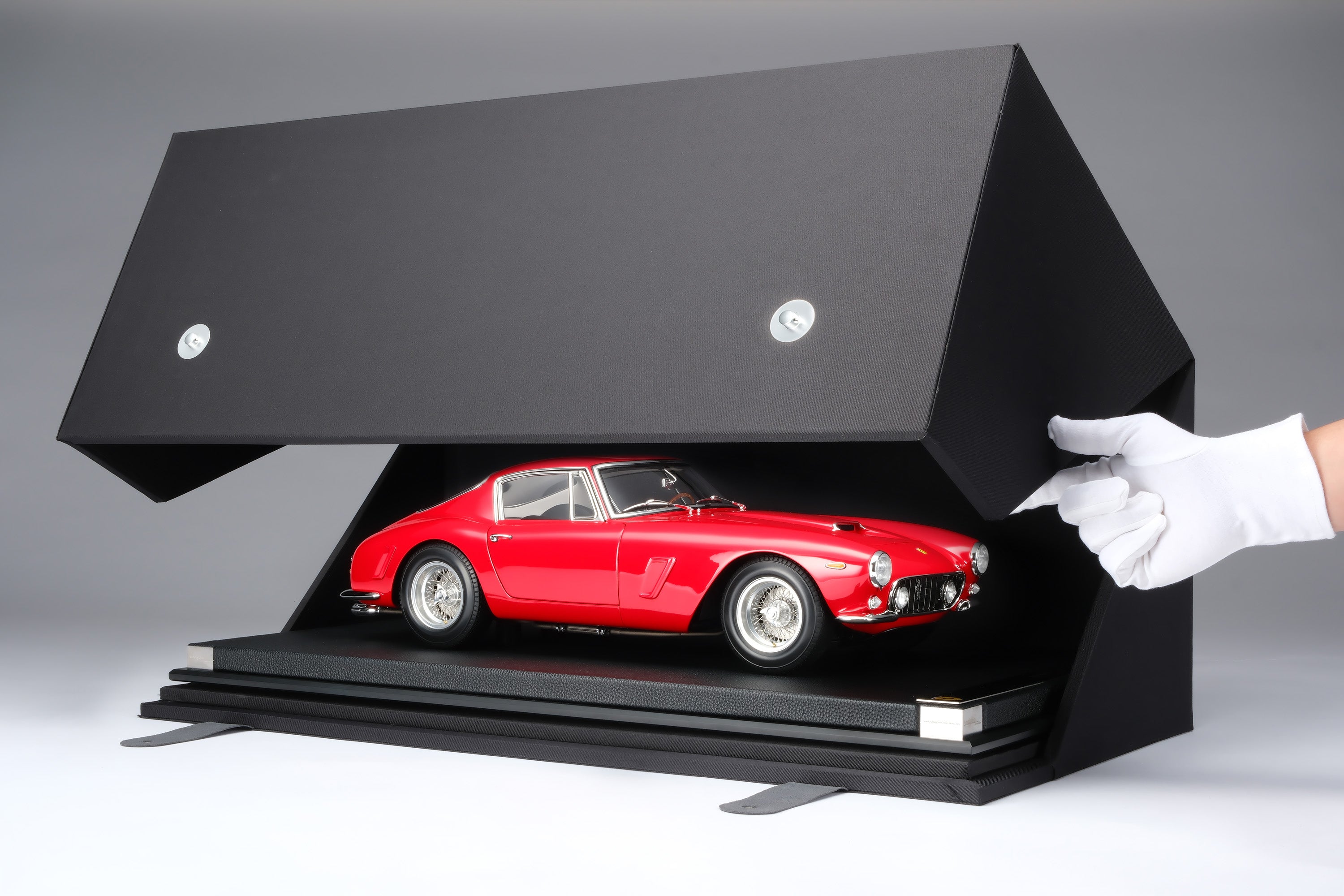 Ferrari 250 GT Berlinetta SWB (1961) – Amalgam Collection