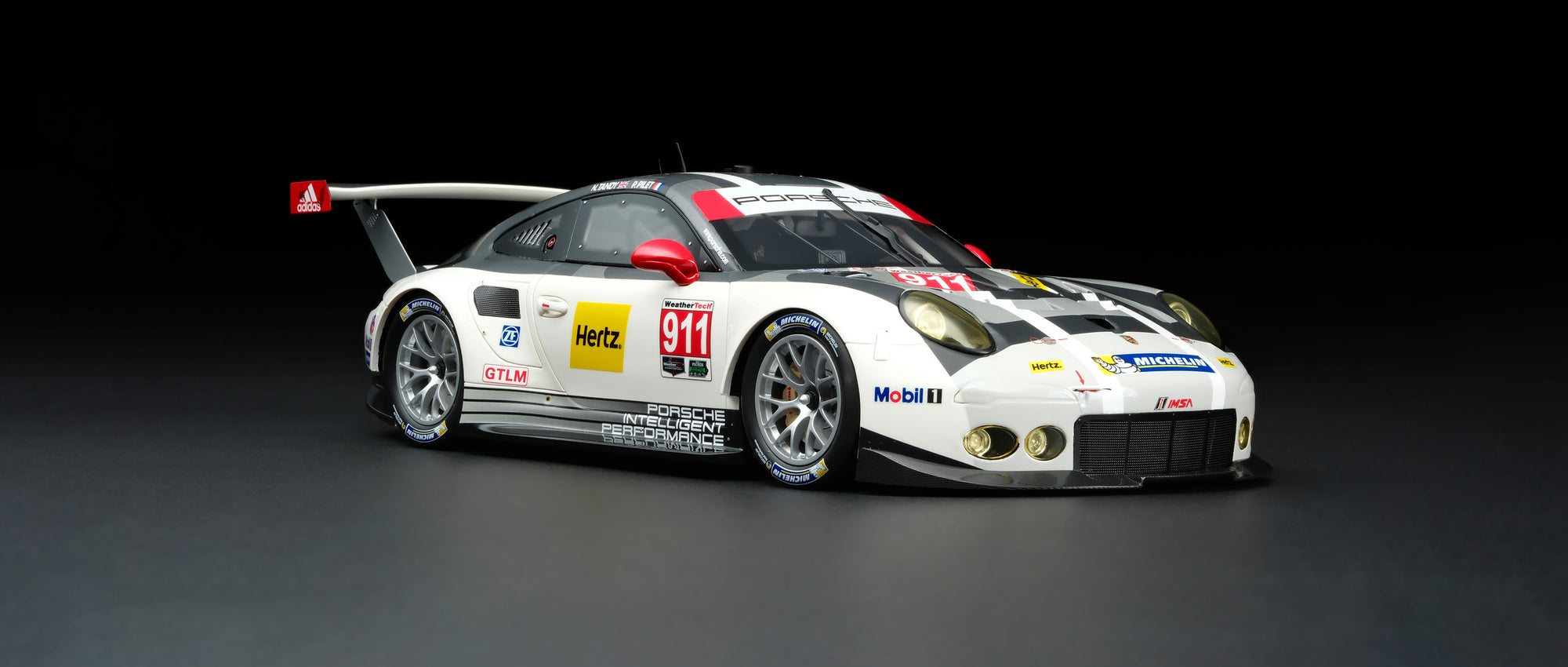 Porsche 911 RSR (2016)