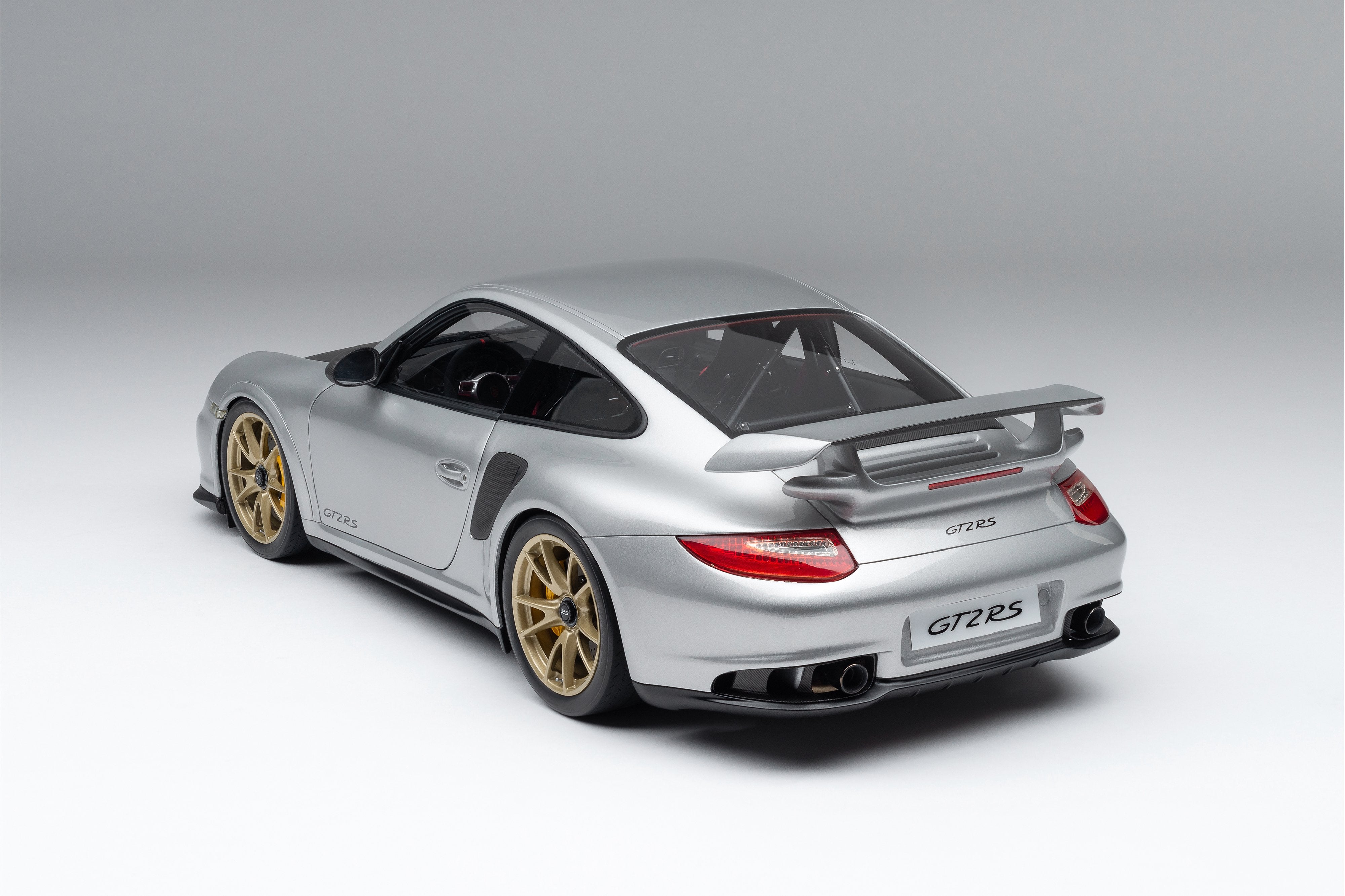 Porsche 911 GT2 RS (2010) – Amalgam Collection