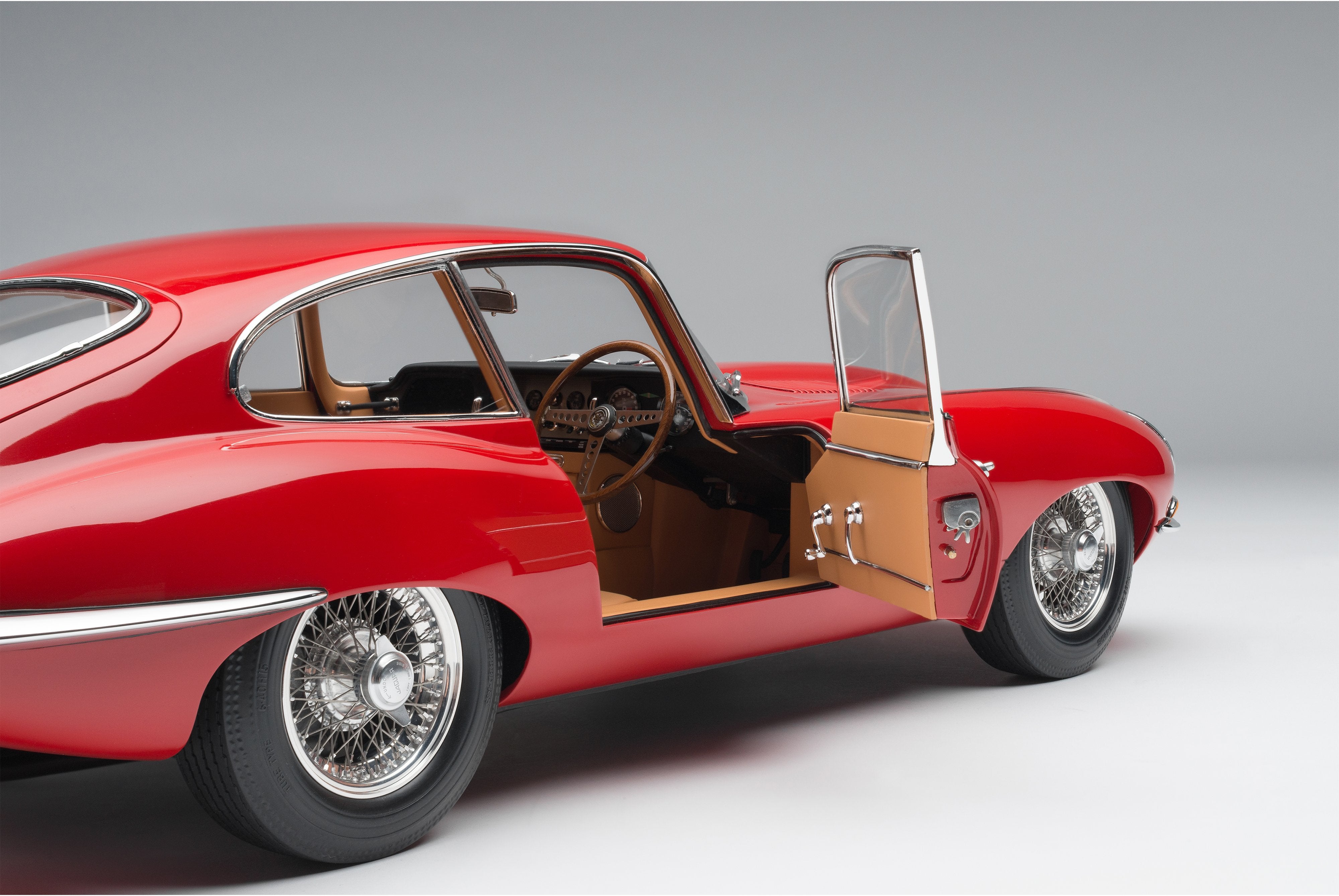 Jaguar E-type Series 1 Coupe (1961) – Amalgam Collection