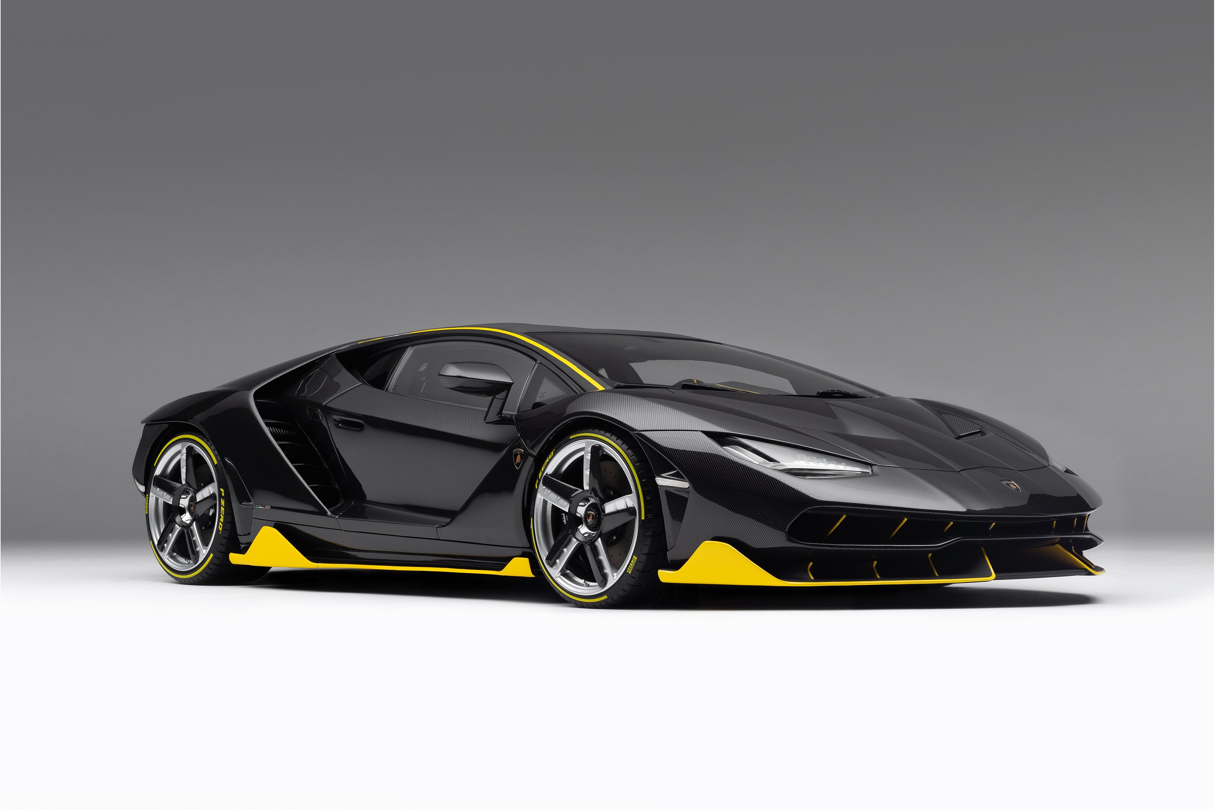 Lamborghini Centenario (2016) – Amalgam Collection