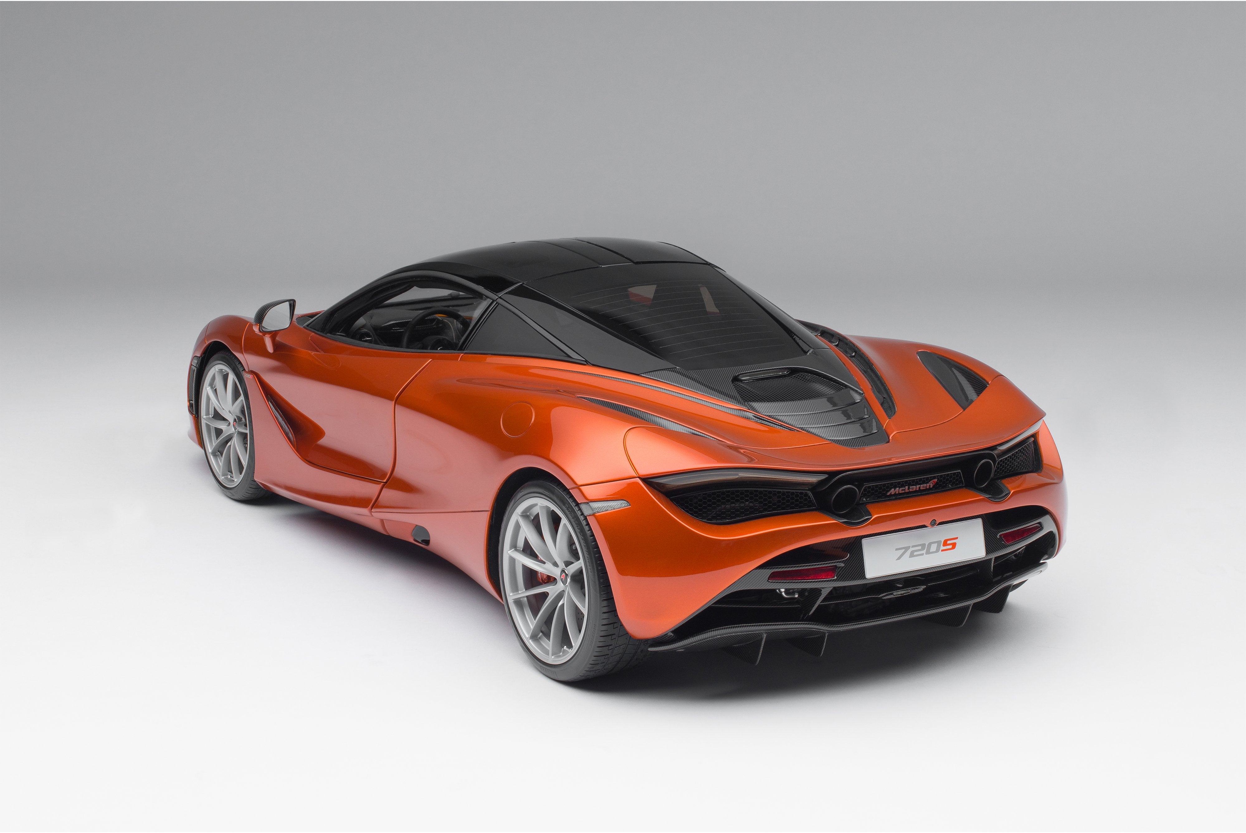 McLaren 720S – Amalgam Collection