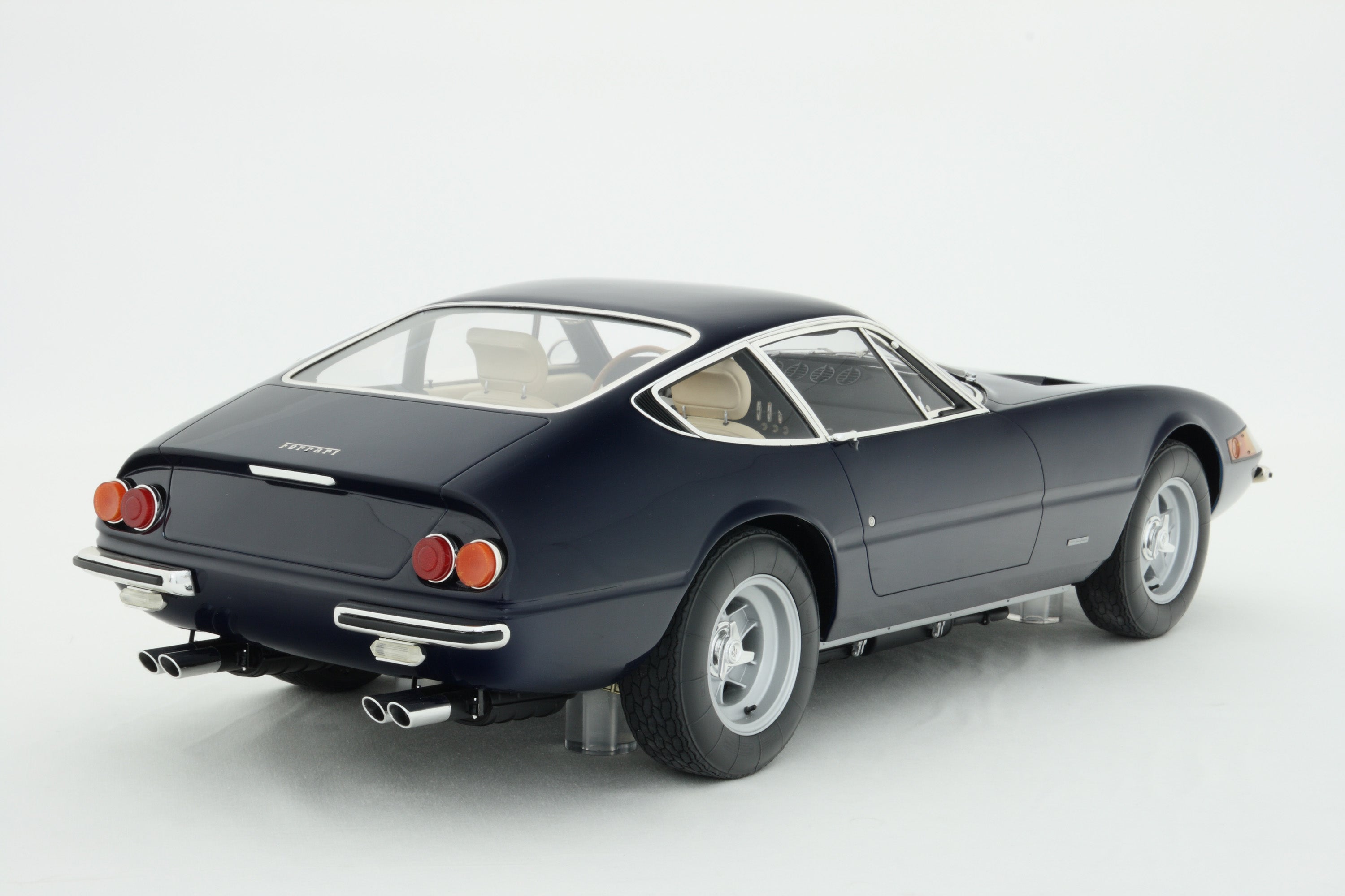 フェラーリ 365 GTB/4 (1968) 「デイトナ」 US バージョン – Amalgam 