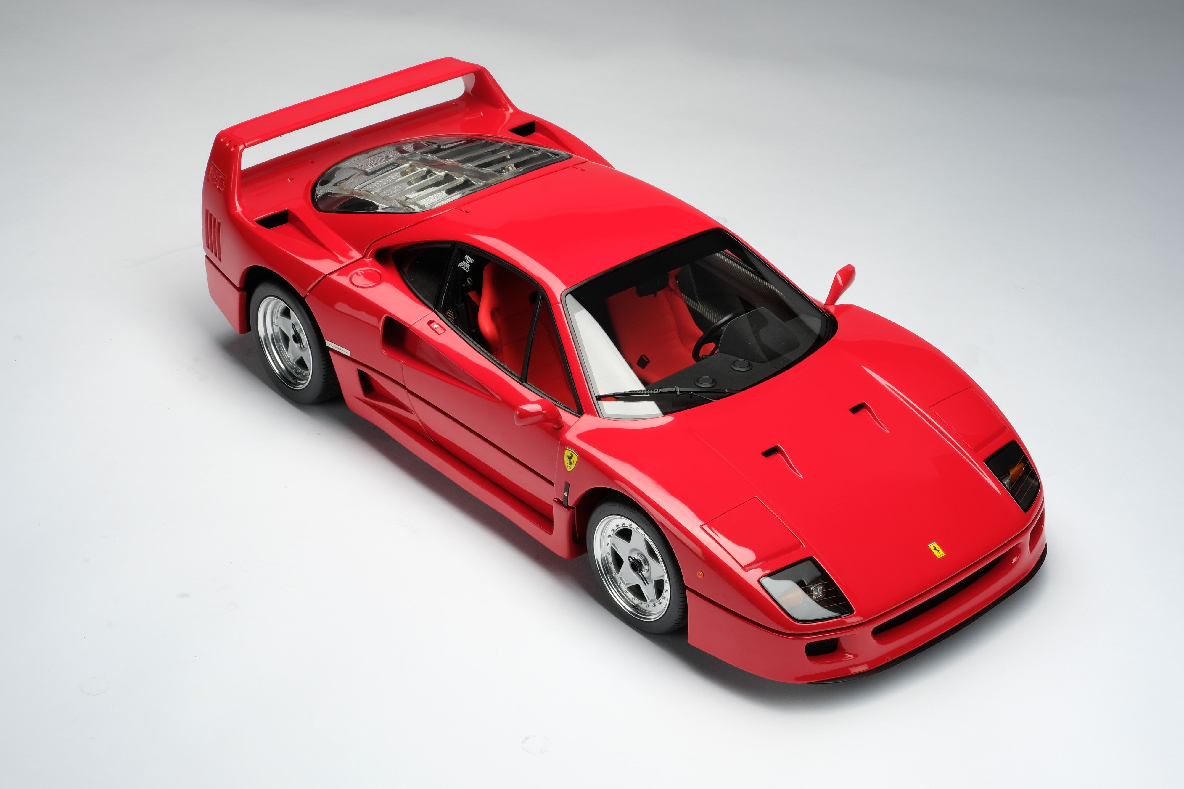 Ferrari F40 (1987) – Amalgam Collection