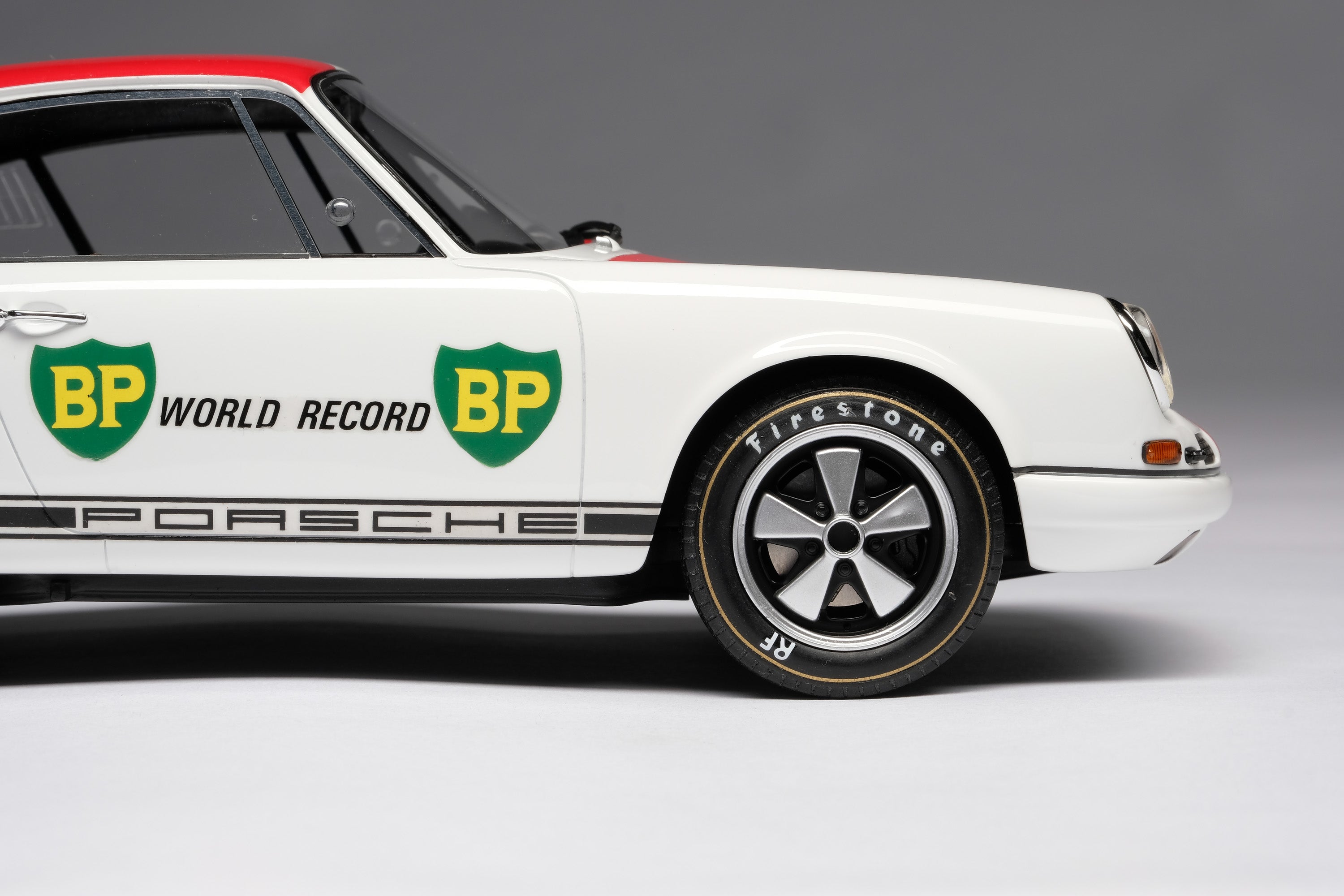 ポルシェ 911R (1967) – Amalgam Collection