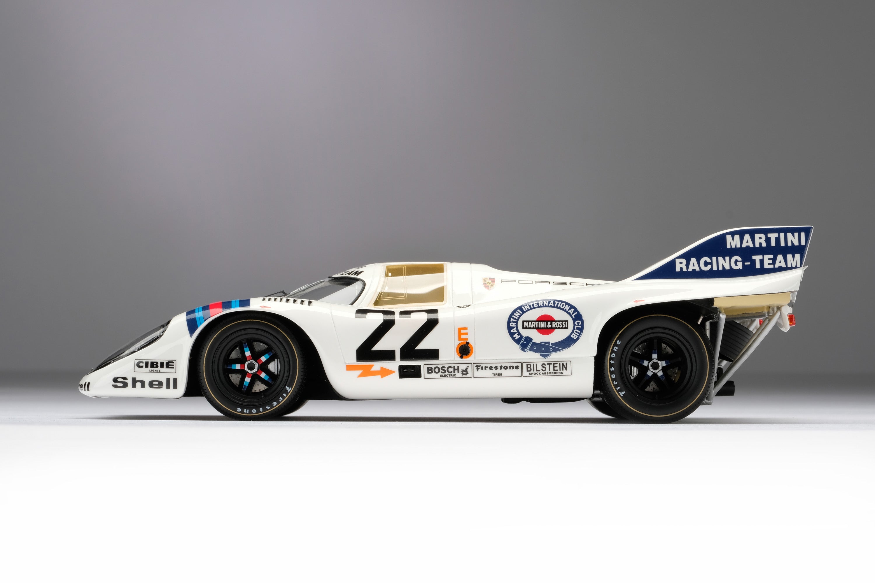 ポルシェ 917K - 1971 年のル・マンの勝者 - マティーニ・カラーリング