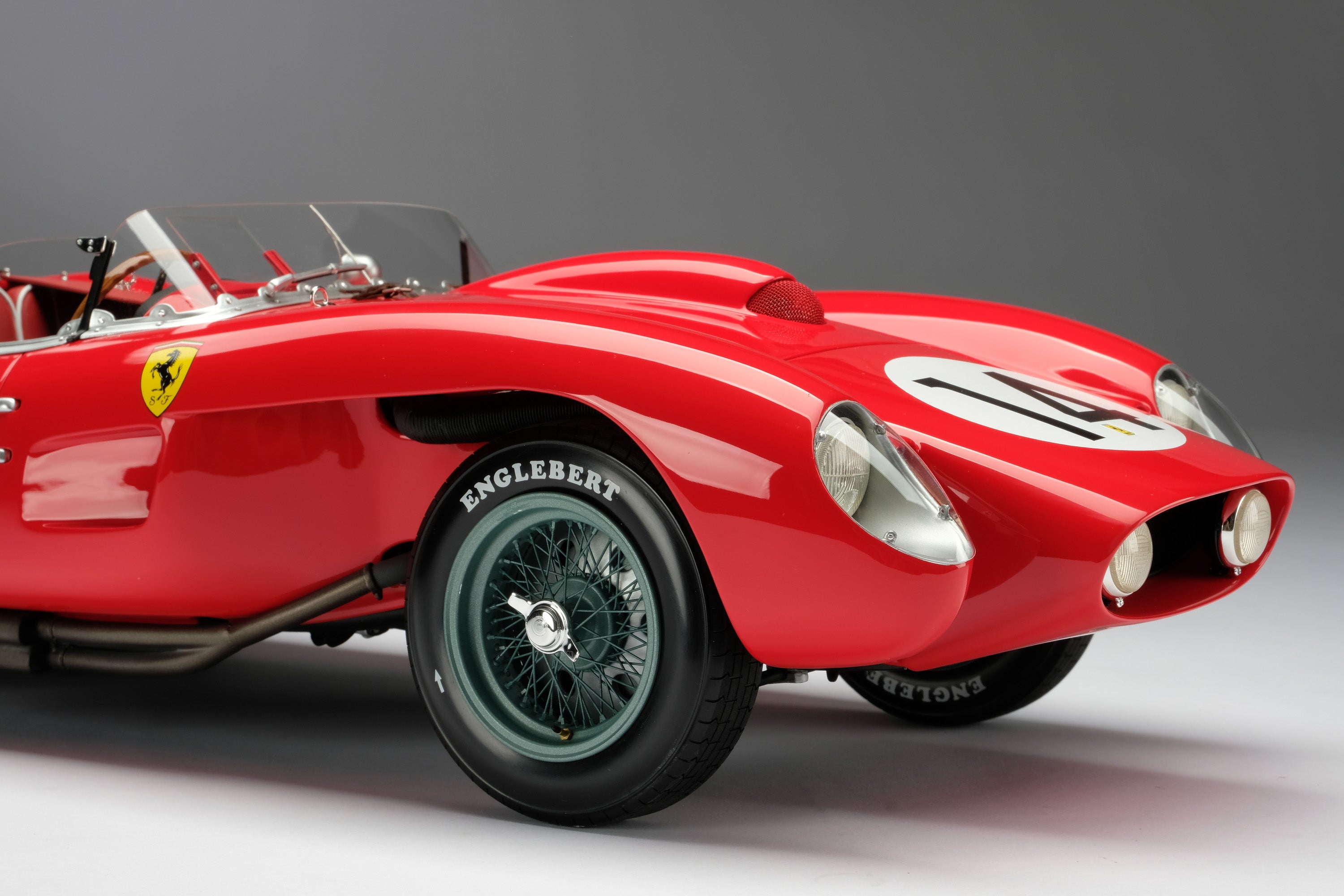 フェラーリ 1956トランスポーターと、1959 プロトタイプ250TR-
