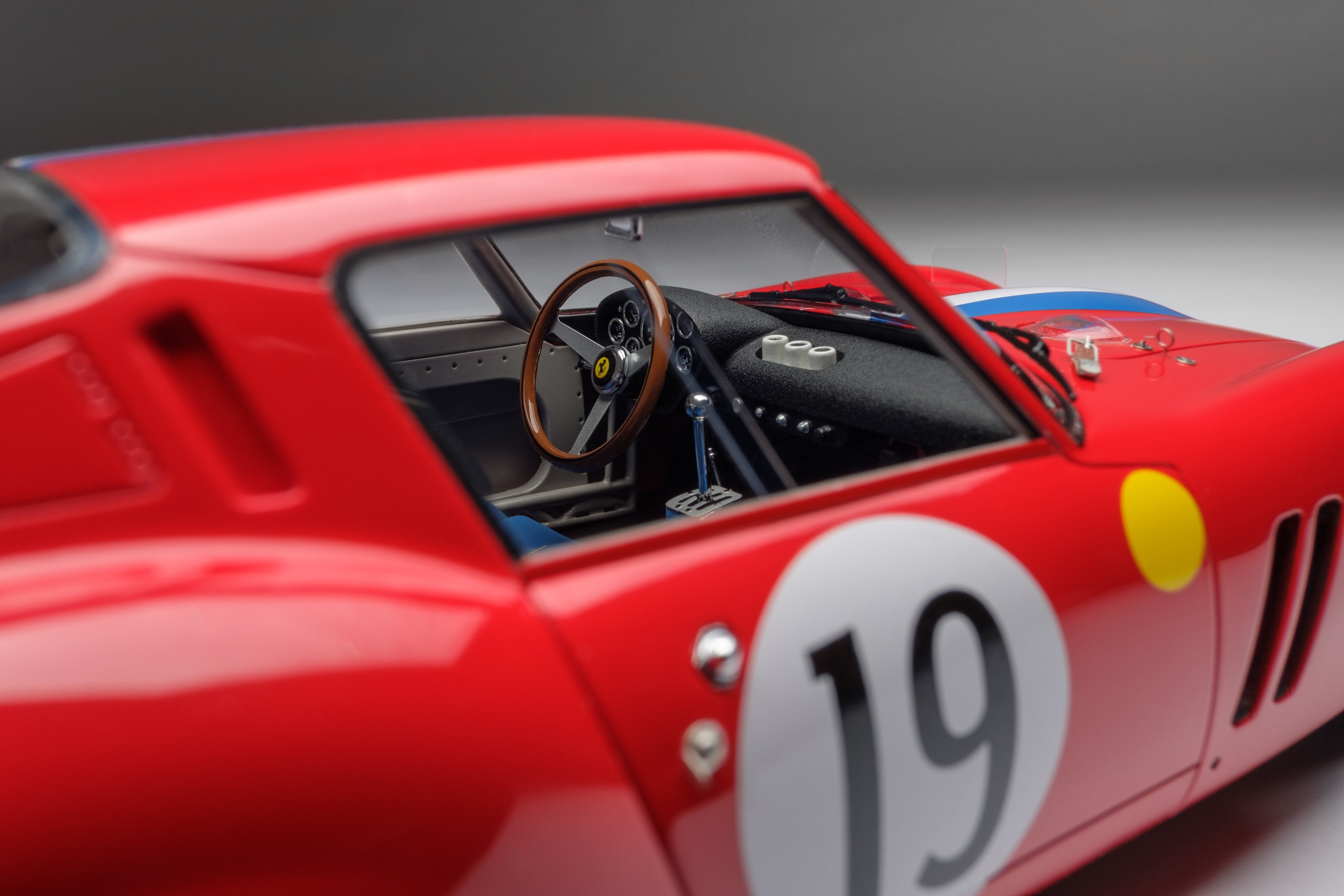 Ferrari 250 GTO - 3705GT - 1962 Le Mans Class Winner – Amalgam Collection