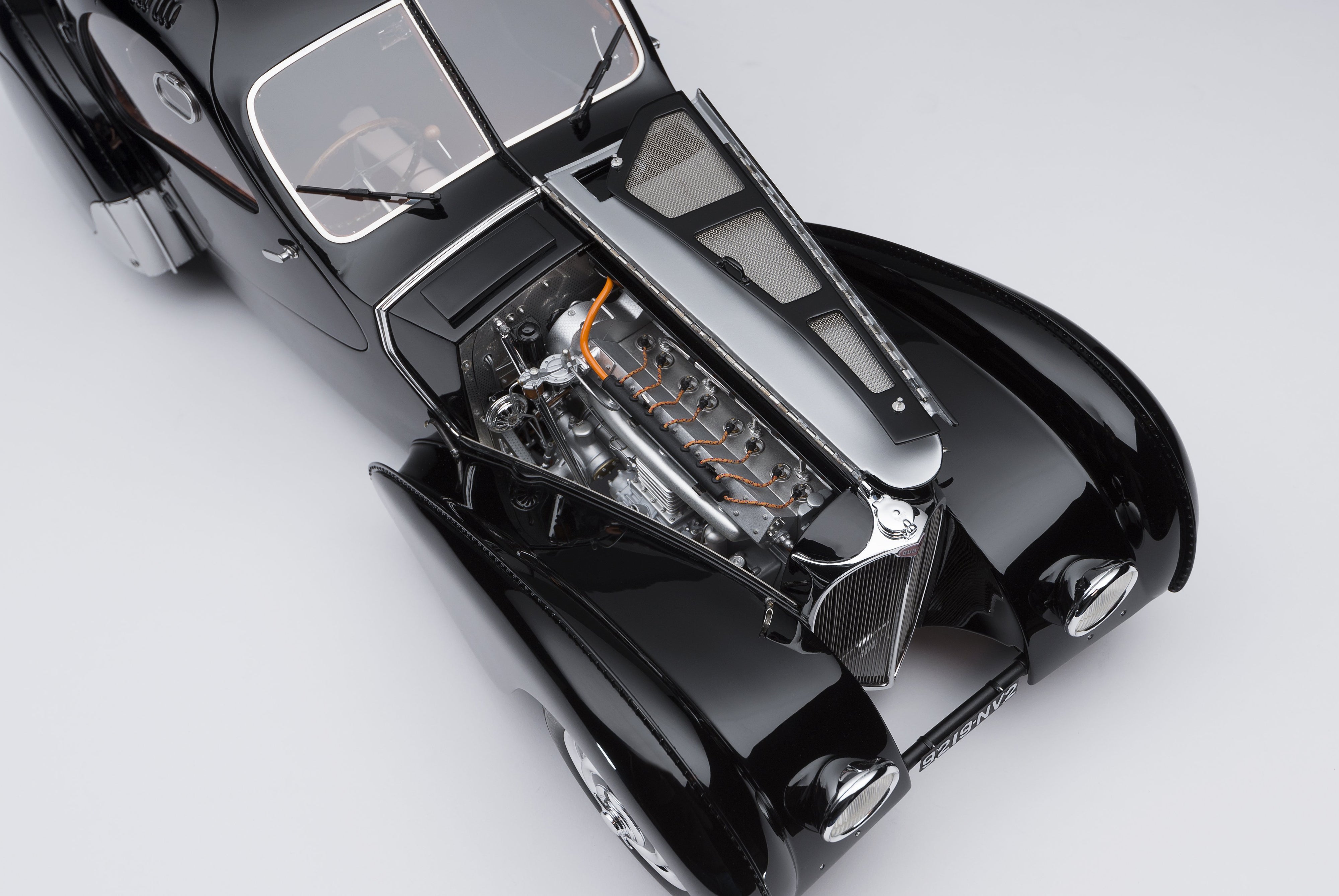 Bugatti 57SC Voiture Amalgam – (1936) \