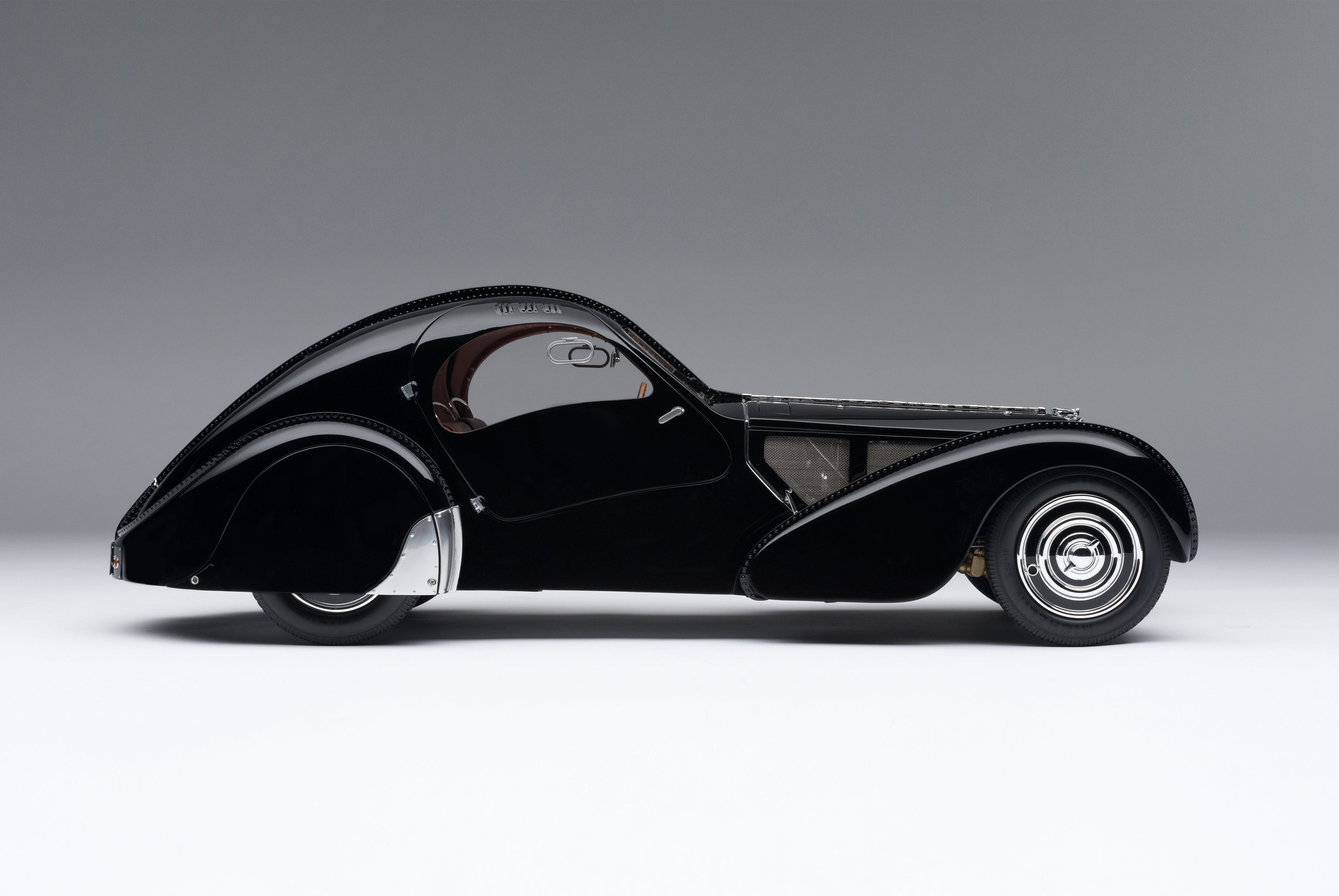 Bugatti 57SC Atlantic Noire\