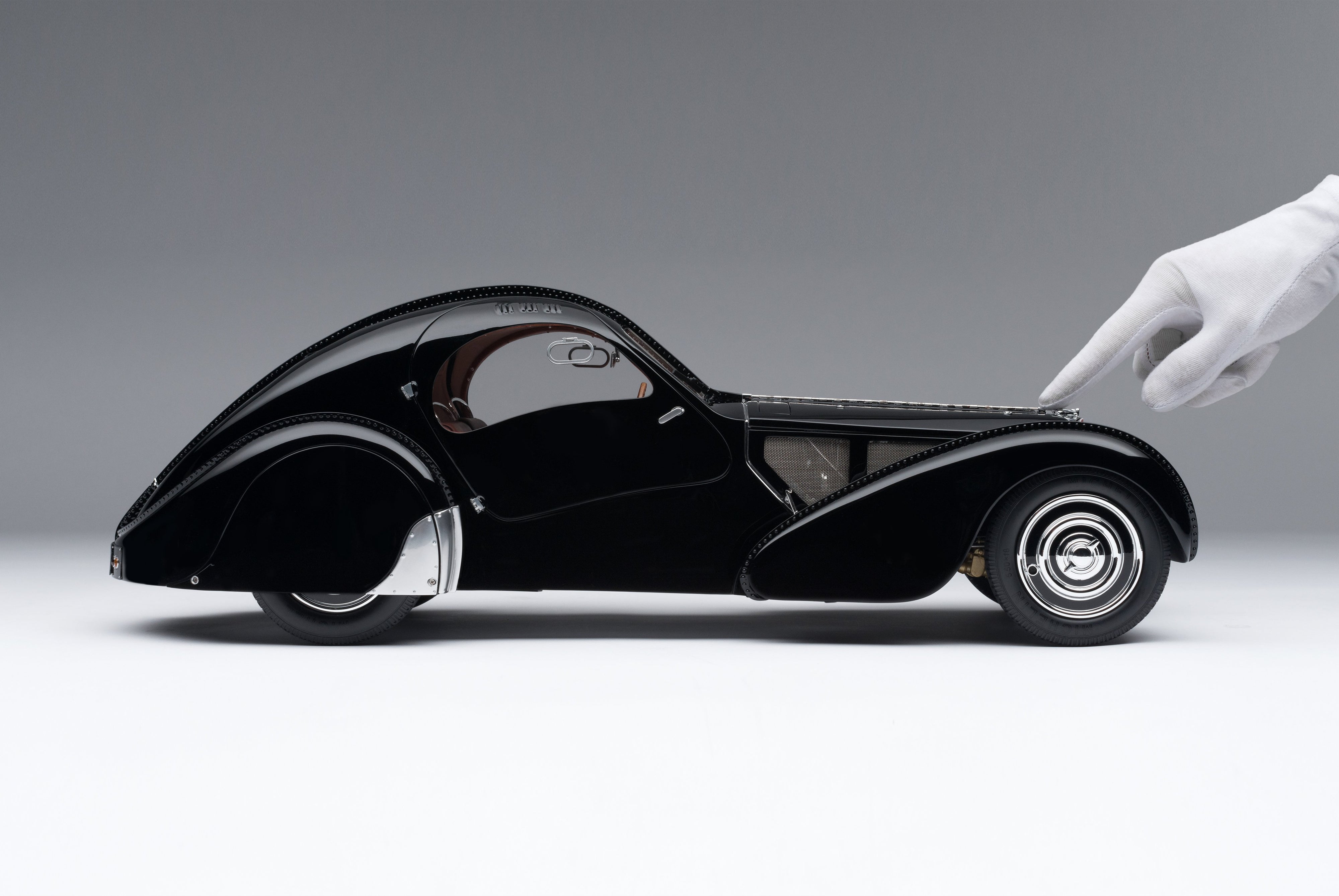 Bugatti Collection – Atlantic (1936) Amalgam Voiture 57SC Noire\