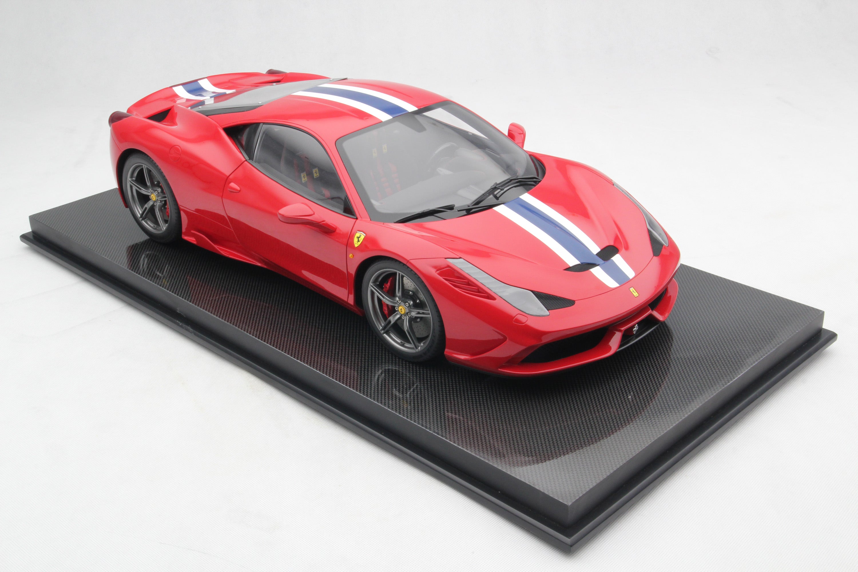 フェラーリ 458 スペチアーレ (2013) – Amalgam Collection