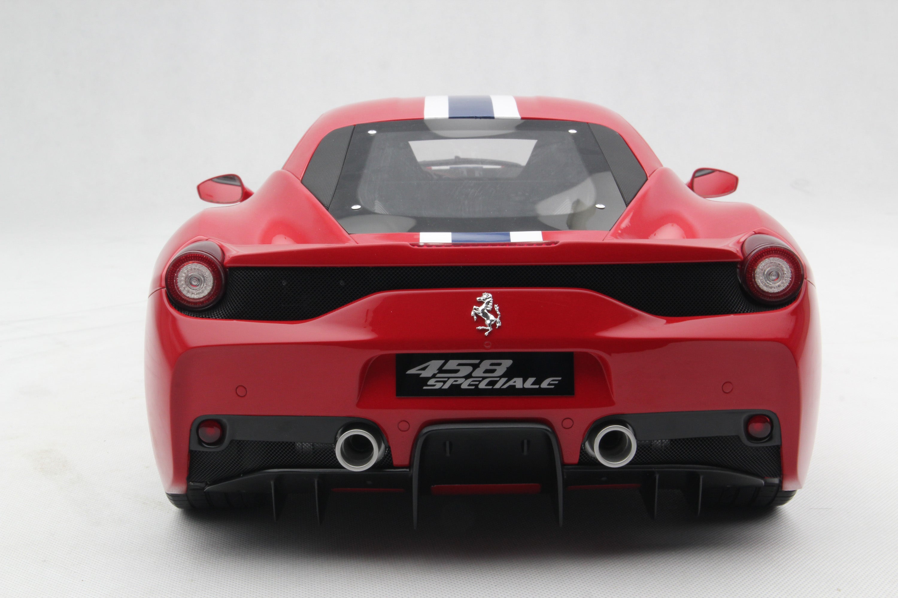 フェラーリ 458 スペチアーレ (2013) – Amalgam Collection